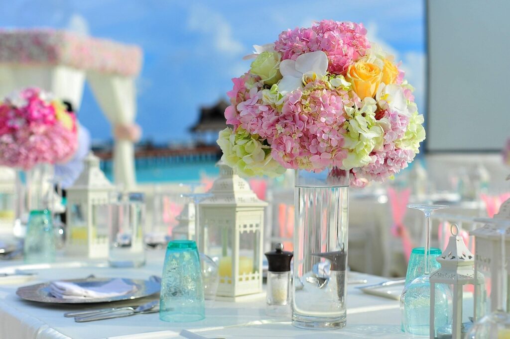 flowers, vase, reception, table, table setting, centerpiece, flower vase, floral arrangement, nature, flower wallpaper, flower arrangement, bloom, blossom, decor, decorations, florist, maldives, beautiful flowers, resort, flower background, wedding, wedding setup